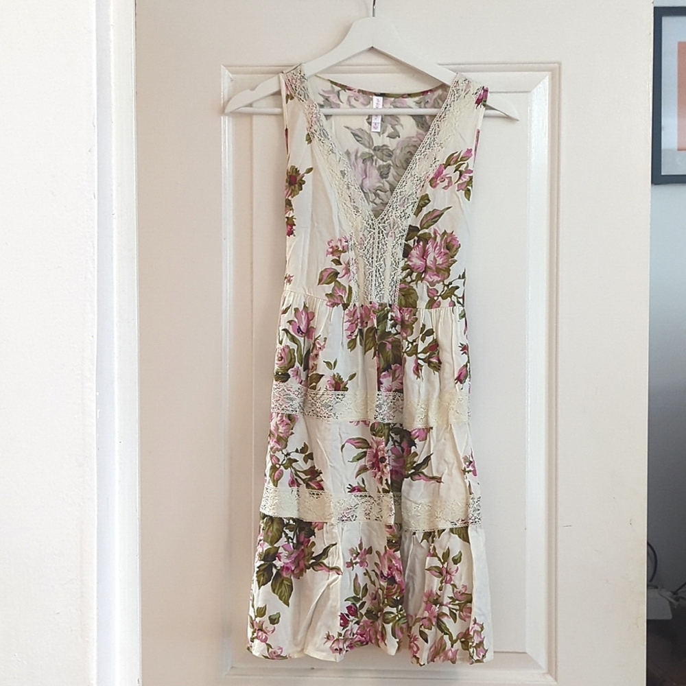 Dreamy white floral lace mini dress, Xhilaration, size small